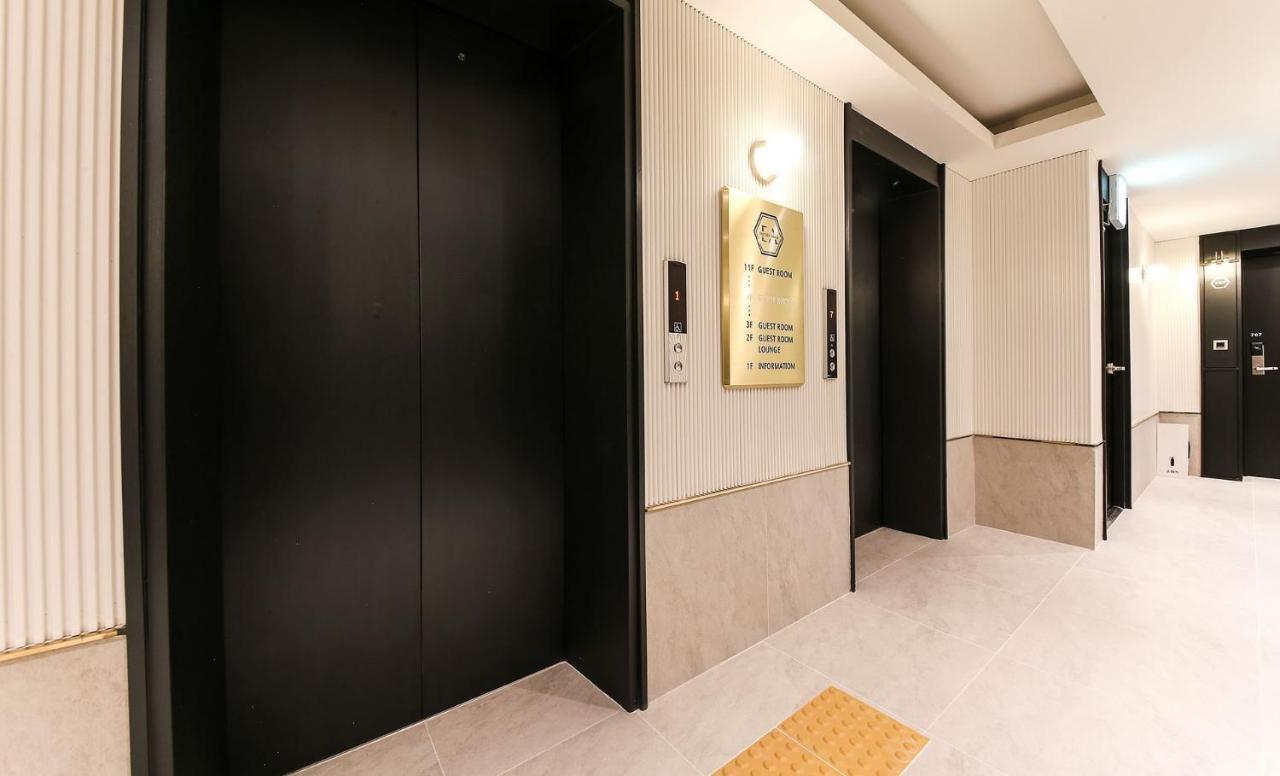 H Moment Hotel Songjeong Пусан Экстерьер фото