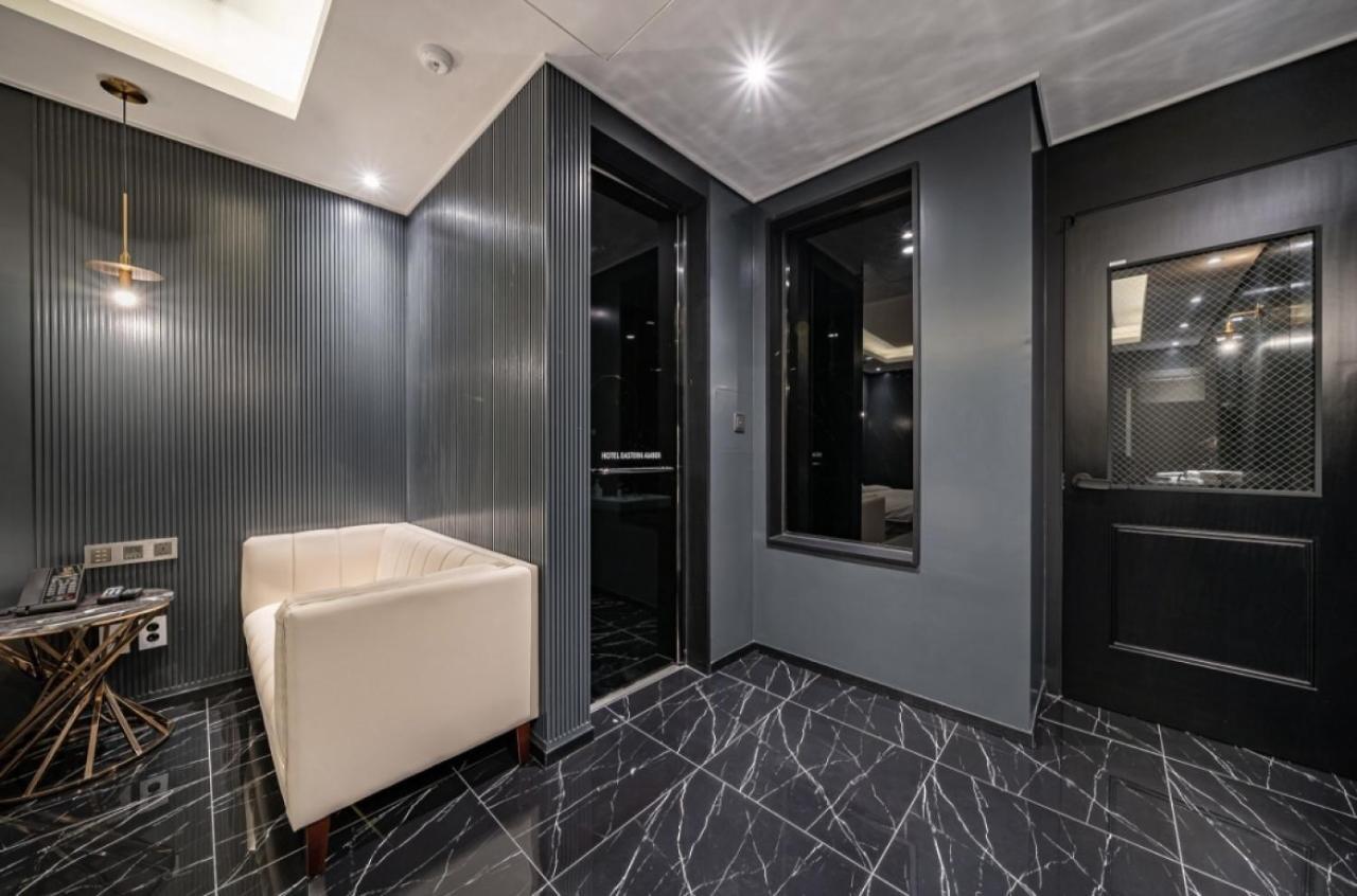 H Moment Hotel Songjeong Пусан Экстерьер фото