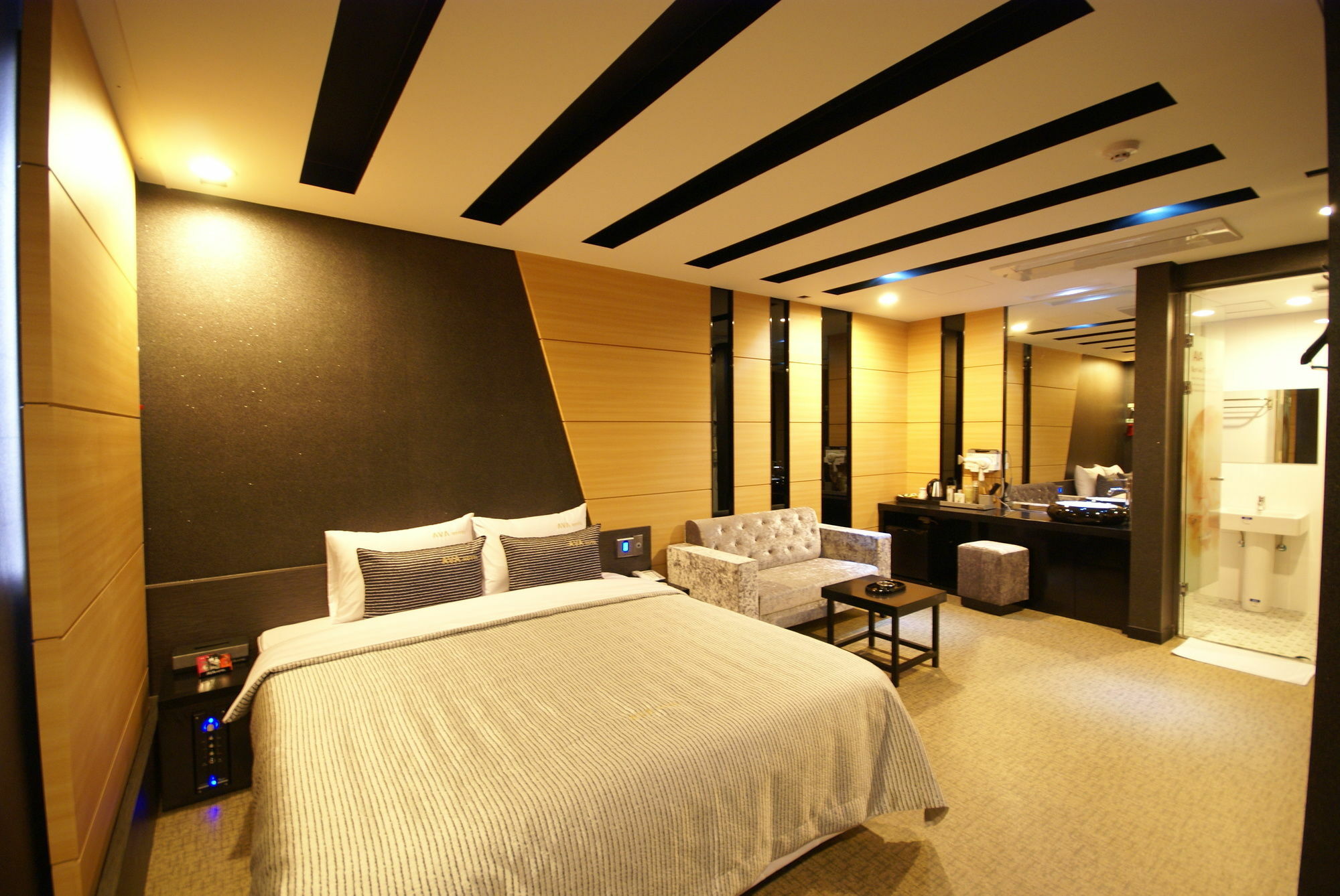 H Moment Hotel Songjeong Пусан Экстерьер фото