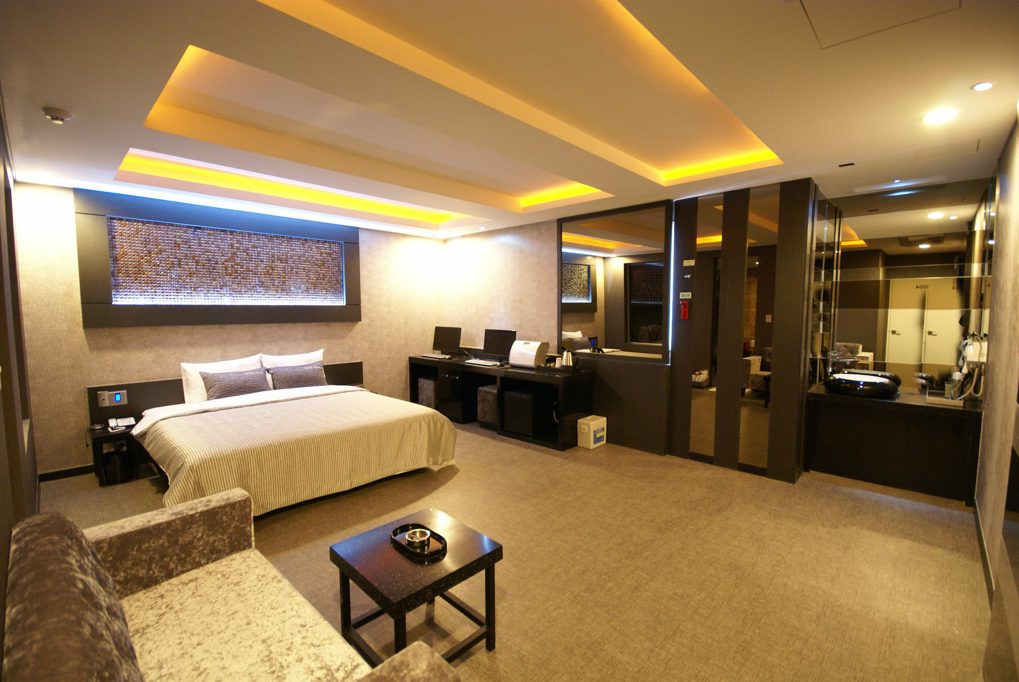H Moment Hotel Songjeong Пусан Экстерьер фото